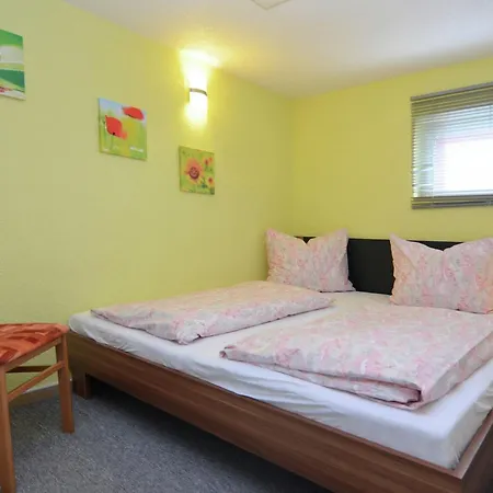 Vakantiehuis Bright In With Private Garden
